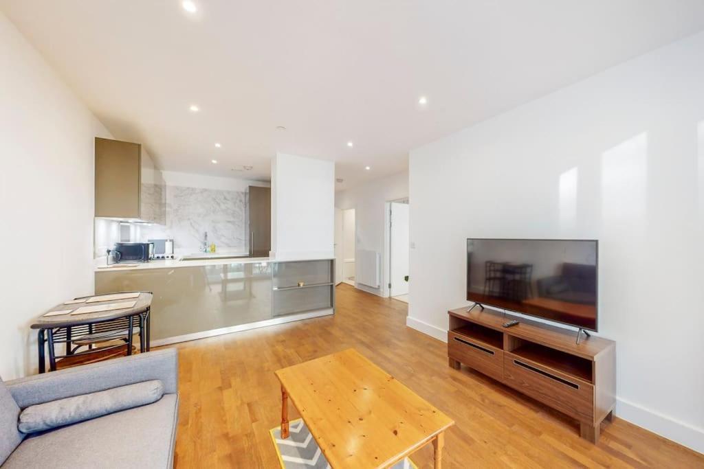 Lovely 1 Bedroom In Royal Arsenal Riverside London Eksteriør billede